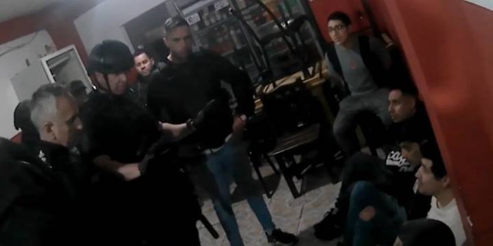 Así fue el allanamiento en el búnker de pequeño J, el narco peruano que estaría detrás del triple femicidio en Florencio Varela