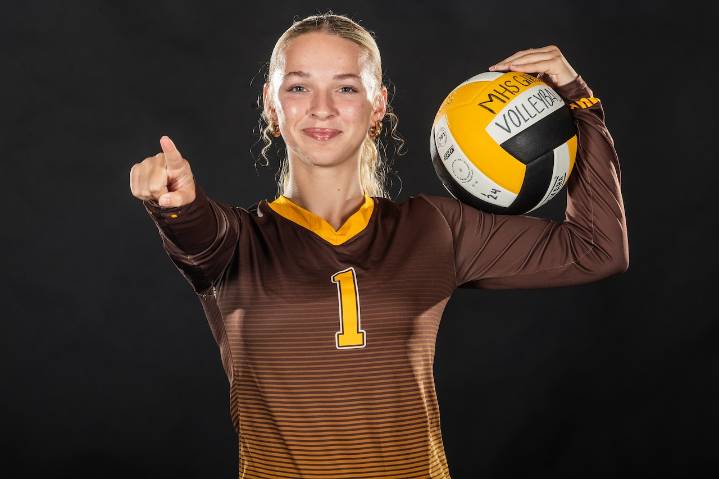 Milton Hershey falls in five sets to Red Land in girls volleyball match