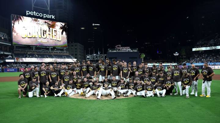 Padres clinch playoff berth with walk