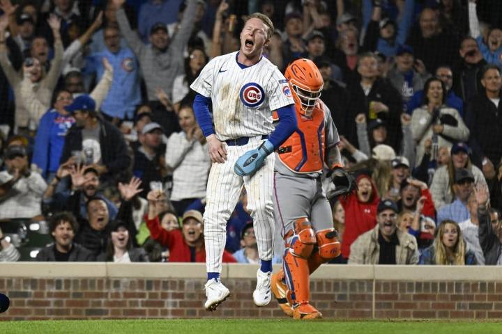 Deadspin | As Cubs try to cement playoff seeding, Mets still in pursuit of wild card