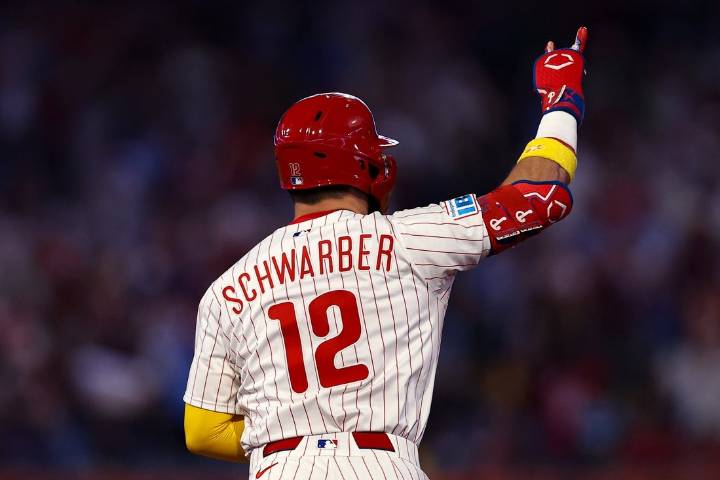 Deadspin | Red-hot Phillies beat Royals, move to brink of clinching NL East