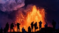 La erupción intermitente del Kilauea en Hawai volvió. Esto es lo que hay que saber de sus impresionantes exhibiciones de lava