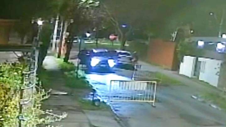 Conductor sufrió violenta encerrona en La Reina: Fue agredido por banda de ocho delincuentes para robarle su vehículo