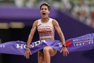 España es un país de marchadores: María Pérez se cuelga otro oro para completar su doblete y Paul McGrath es de bronce