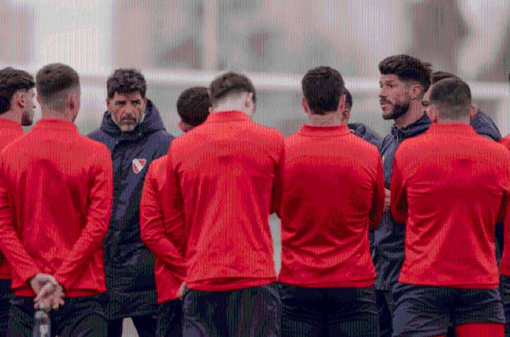 Tras la salida de Vaccari, Independiente tiene nuevo DT: «Hoy arrancó»