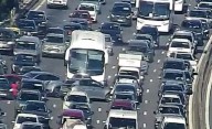 VIDEO del choque en cadena en General Paz: un micro y 10 autos