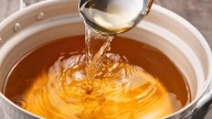 Por qué hay que poner un chorrito de vinagre en el caldo: ¿qué significa?