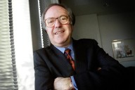 Powerhouse attorney Robert B. Barnett, known for representing the Obamas and Clintons, dies