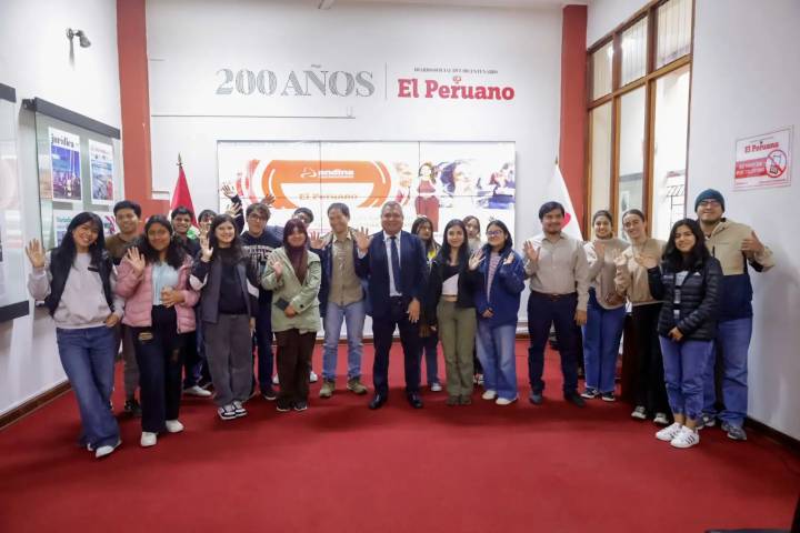 Vive Andina: Estudiantes de la Universidad Católica visitan Agencia Andina y El Peruano