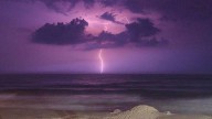 Stony Brook study shows how electricity in ice crystals in the atmosphere generates lightning