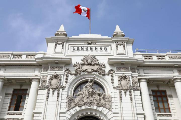 Congreso busca asegurar estabilidad de trabajadores ante retorno de la bicameralidad