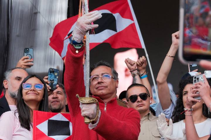 La oposición también gira al extremo como consecuencia de la radicalización del Gobierno de Petro