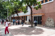 Reinsertar no basta: expertos alertan que desescolarización exige cambios estructurales