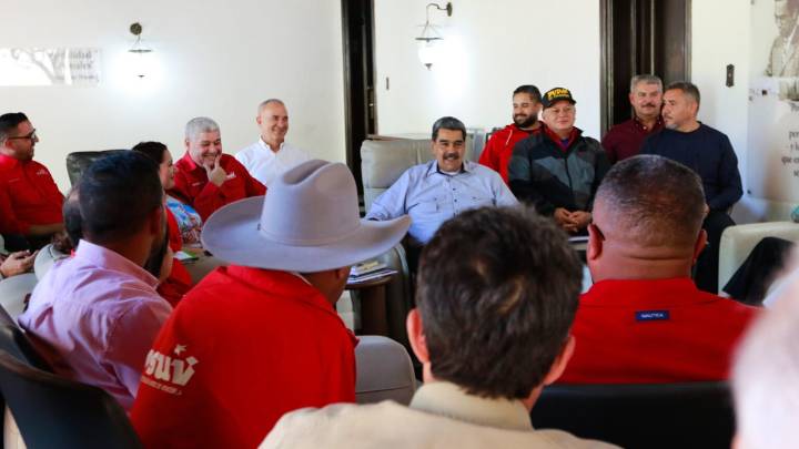 Presidente Maduro lideró sesión de trabajo con la directiva nacional del PSUV