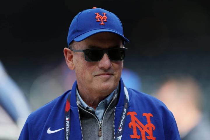 Mets owners donate more than $2M to organization supporting women's baseball
