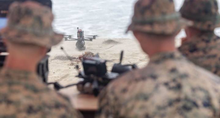 Mayor de Infantería de Marina de Estados Unidos: “Los drones se han convertido en una de las armas más letales y disruptivas del mundo”