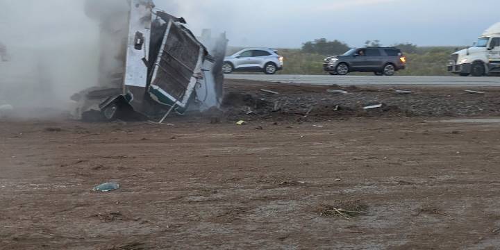 Semi-truck crash shuts down I-94 in Jackson County