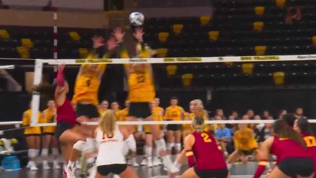 Iowa State wins Cy-Hawk volleyball thriller