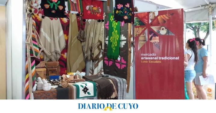 El Mercado Artesanal de San Juan en primavera
