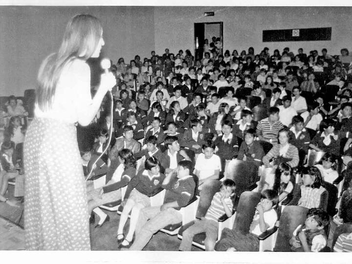 Julieta Fierro, la irreverente rockstar de la divulgación