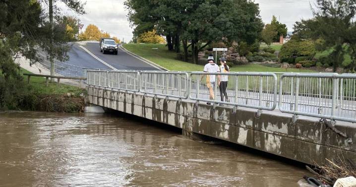 Flood watch: warning issued for low-lying areas along Macquarie River