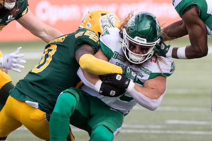 Elks keep playoff hopes alive with narrow 27-25 win over Roughriders