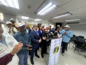 Exhortan al Papa a que interceda ante las amenazas de EEUU