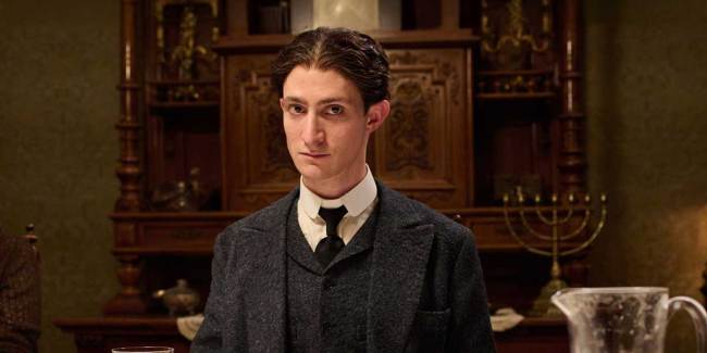 'Franz' Review: Agnieszka Holland’s Kafka Biopic is a Disaster