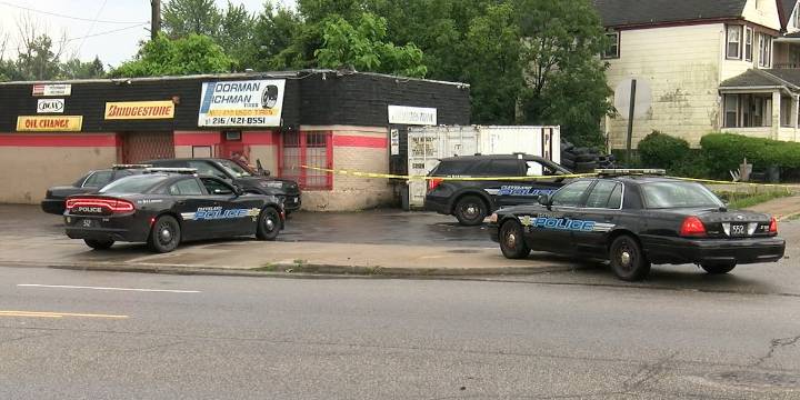 U.S. Marshals arrest Cleveland murder suspect in East Cleveland