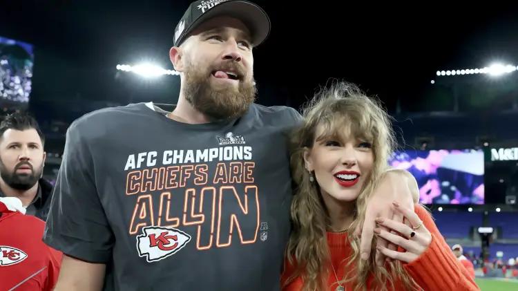 Taylor Swift y Travis Kelce: detalles íntimos de su compromiso revelados