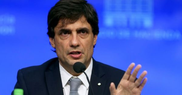 "No se puede sostener": Lacunza dio su veredicto sobre la maniobra del Gobierno para frenar el dólar
