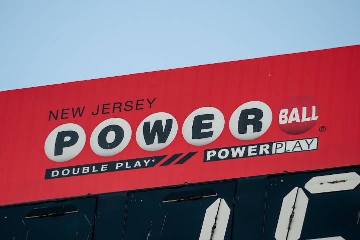 Two $100K Powerball tickets sold in N.J.