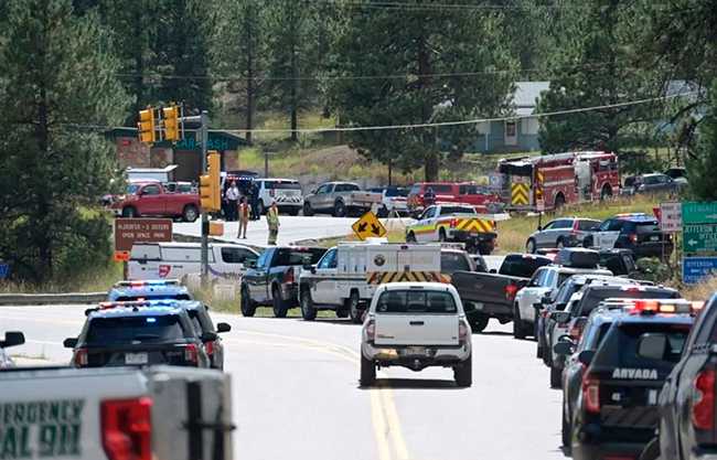 Deja tiroteo en escuela de Denver 3 estudiantes críticos
