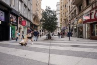 Ventas al alza, empleo estancado: la paradoja  del comercio minorista en Cantabria