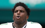 Video: Tyreek Hill suffers scary injury during Dolphins vs Jets on MNF