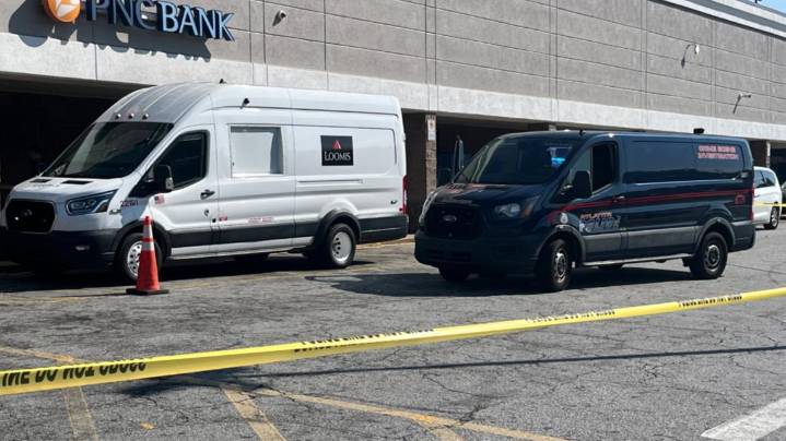 19-year-old ambushes, shoots armored vehicle operator at Atlanta Kroger, steals $50,000 before crashing and being arrested