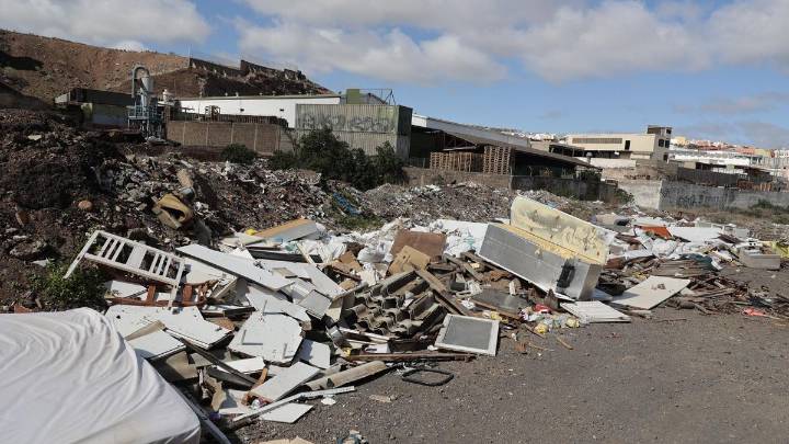 Canarias mantiene 22 vertederos ilegales sin sellar