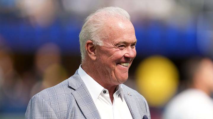 Cowboys’ Stephen Jones avoids question about Eagles’ Micah Parsons trade offer