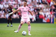 Odysseas y Akor le regalan tres puntos al Sevilla FC