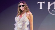 De los trajes de baño de Floppy Tesouro a las novias de Verónica de la Canal: el desfile de moda y turismo