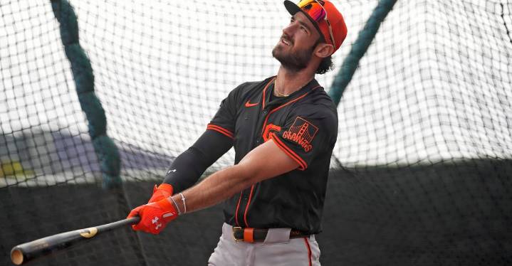 Giants call up Bryce Eldridge, option Luis Matos, DFA Brett Wisely