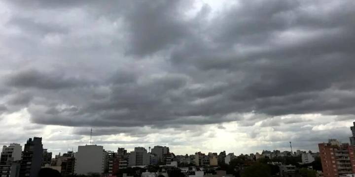 Onda tropical N.°34 se aproxima a Venezuela