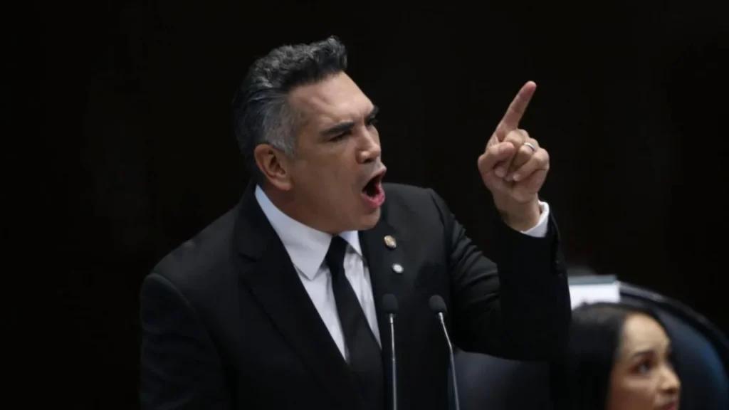 'Alito' Moreno acusa a Morena de autoritario por quitarle Comisión de Marina