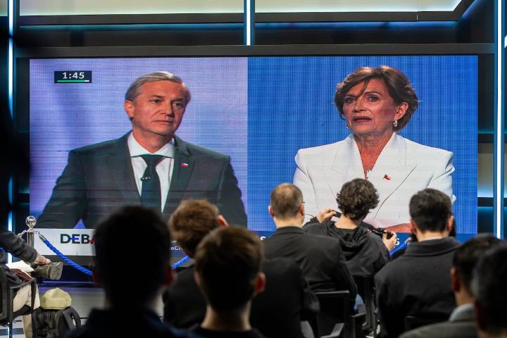 La derecha tradicional chilena recibe una bocanada de oxígeno para la presidencial con Matthei acortando distancia ante Kast