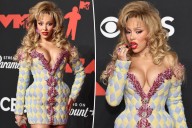 All the details on Doja Cat's VMAs 2025 red carpet look