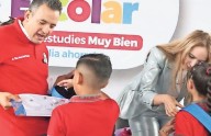 Arranca entrega de útiles en nivel básico