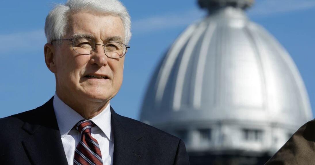Former Illinois Gov. Jim Edgar, a popular two-term Republican, dies at 79