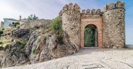 El pintoresco pueblo de Córdoba que se ha hecho famoso por su festival de música en pleno parque natural