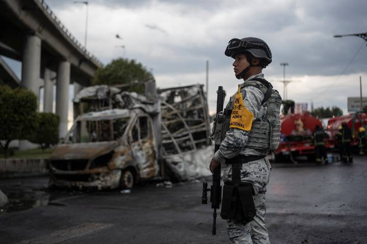 Irregularidades y presunta negligencia en el transporte de materiales peligrosos: los señalamientos a la explosión en Iztapalapa