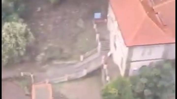 Al menos 27 evacuados tras quedar atrapados en la estación del funicular de Montserrat
